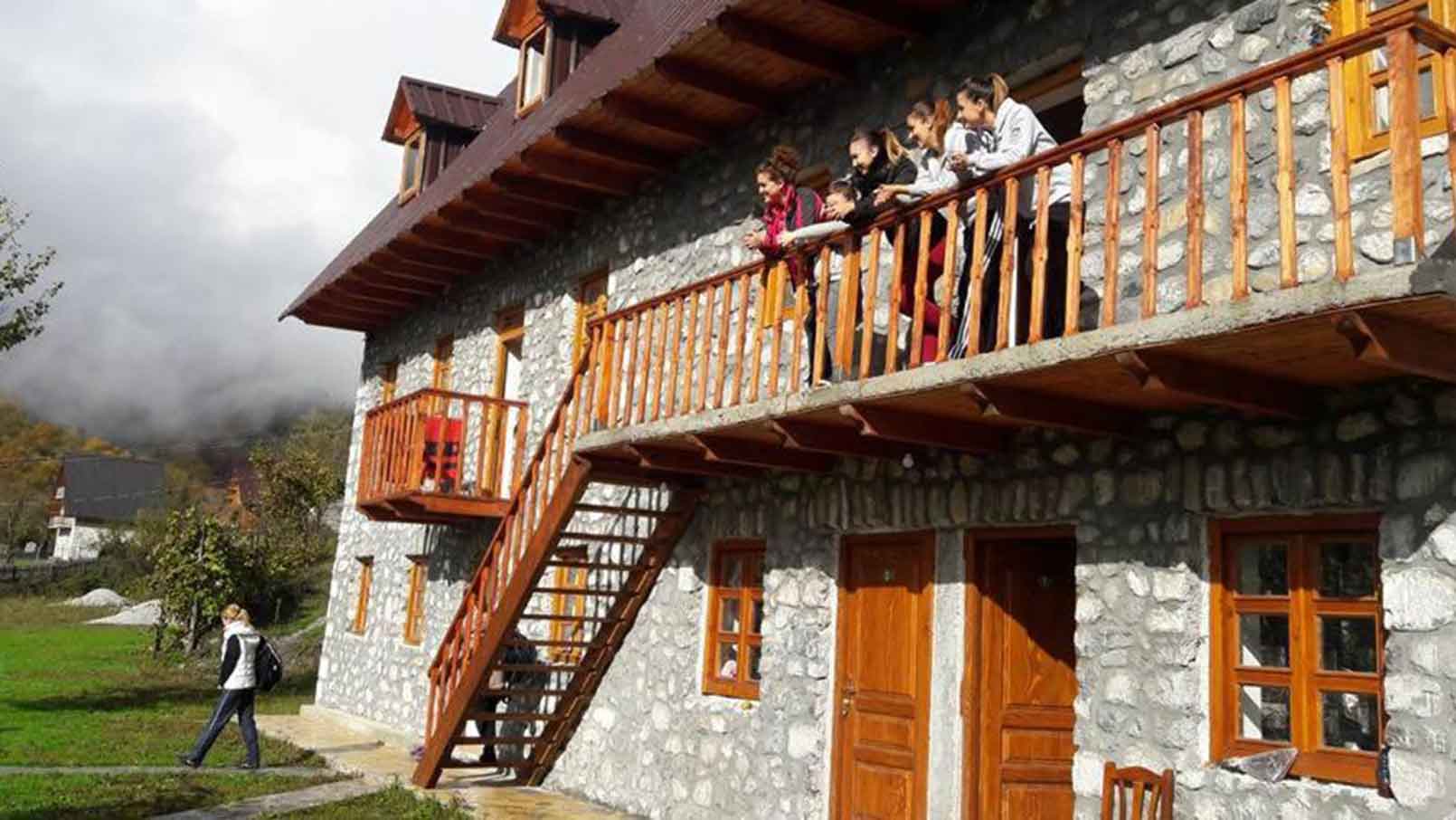 guesthouse berishta, bujtina berishta, theth, albania