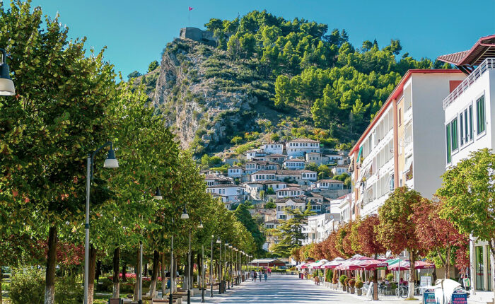 Vlora-Berat and Elbasan Guided Day Trip with Coffee
